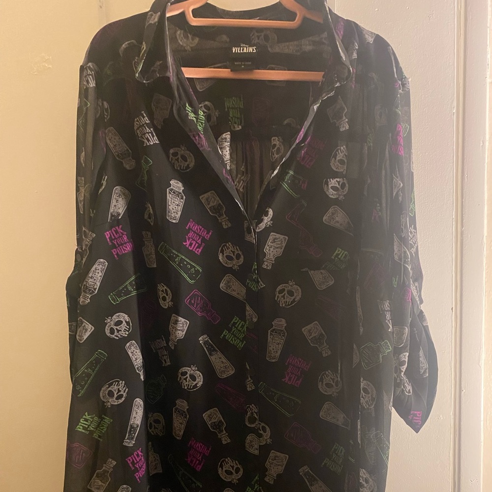 BUTTON DOWN TUNIC - DISNEY VILLAINS POISON